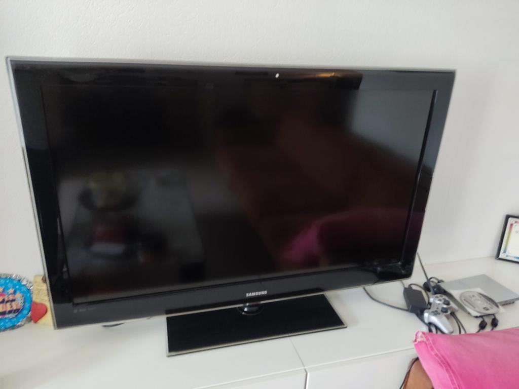 Tv Samsung 45 inch  met afstandsbediening, 50 Hz, Ophalen of Verzenden, Zo goed als nieuw, Samsung