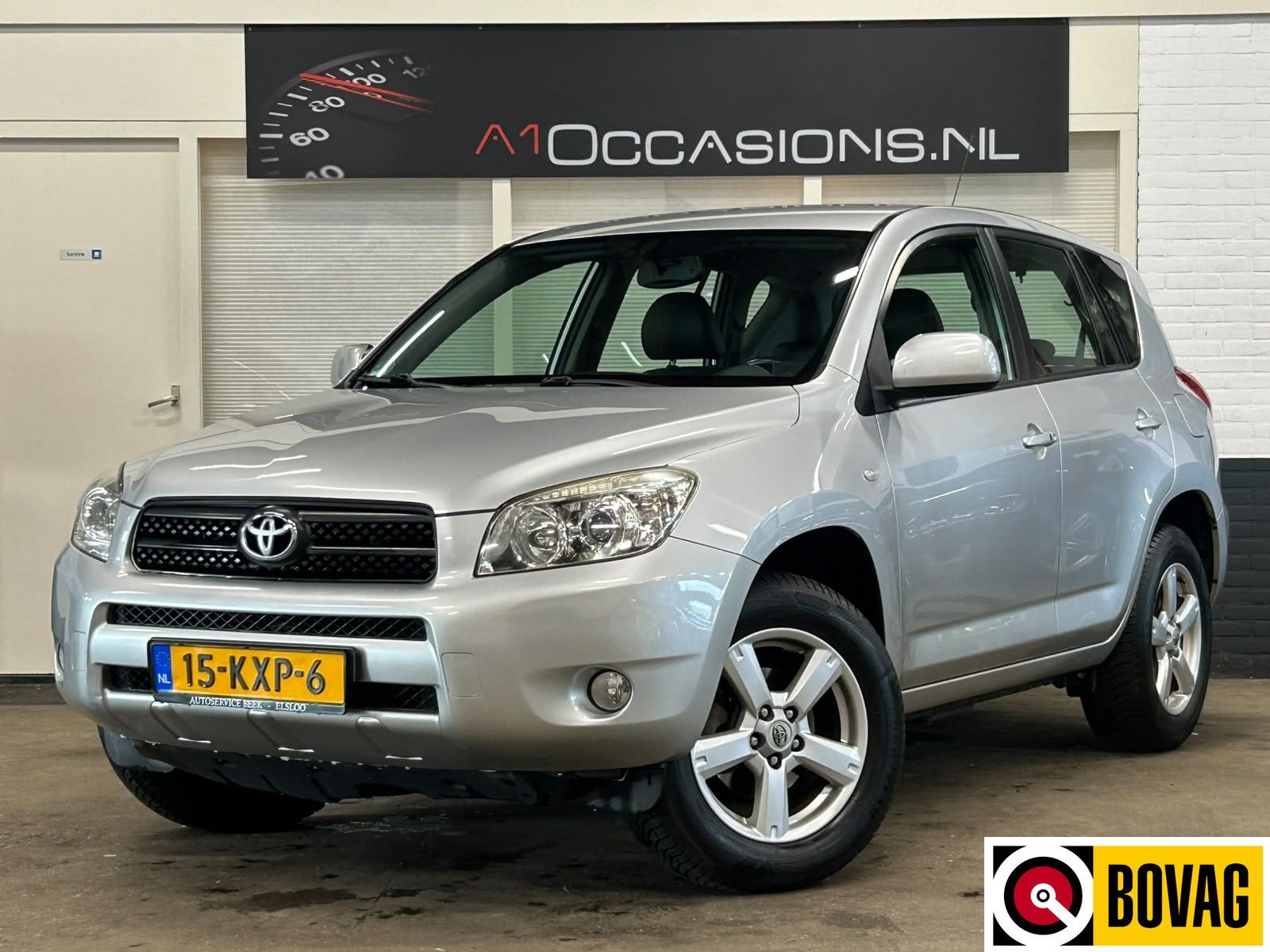 Toyota RAV4 2.0 VVTi Executive + LEDER + STOELVERWARMING, Automaat, 1998 cc, Gebruikt, Beige