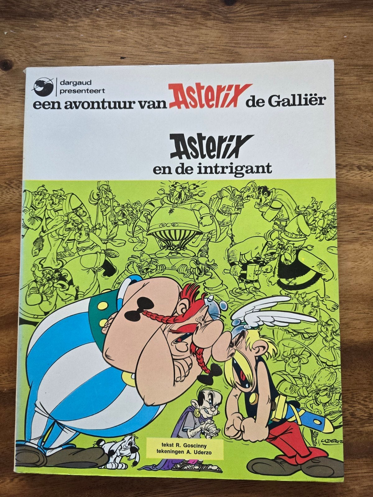 Asterix en de Intrigant - Stripboek, Eén stripboek, Ophalen of Verzenden, Gelezen, René Goscinny en Albert Uderzo