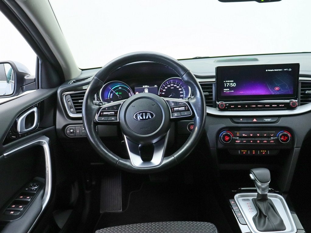 Kia Ceed Sportswagon 1.6 GDI PHEV Dynamic PlusLine | All-sea, Automaat, Gebruikt, Automatische klimaatregeling, Leder en Stof