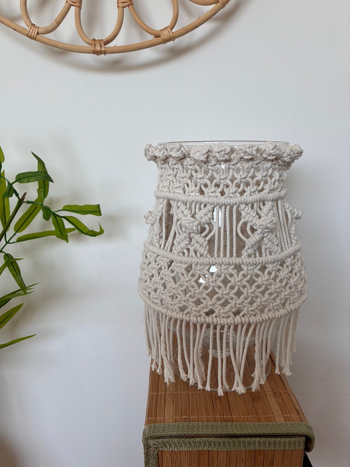Macramé vaas op voet, Ophalen, Zo goed als nieuw, Op voet