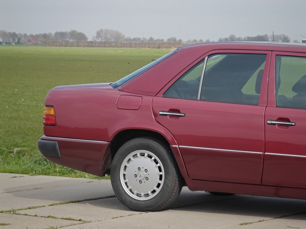 Mercedes-Benz E-Klasse 200-500 260 E | Youngtimer (bj 1990), foto 11