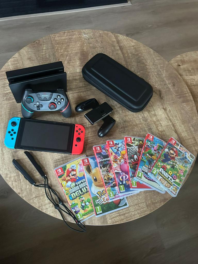Nintendo Switch V2 + 7 spellen + accessoires, Spelcomputers en Games, Spelcomputers | Nintendo Switch, Switch 2019 Upgrade, Met games
