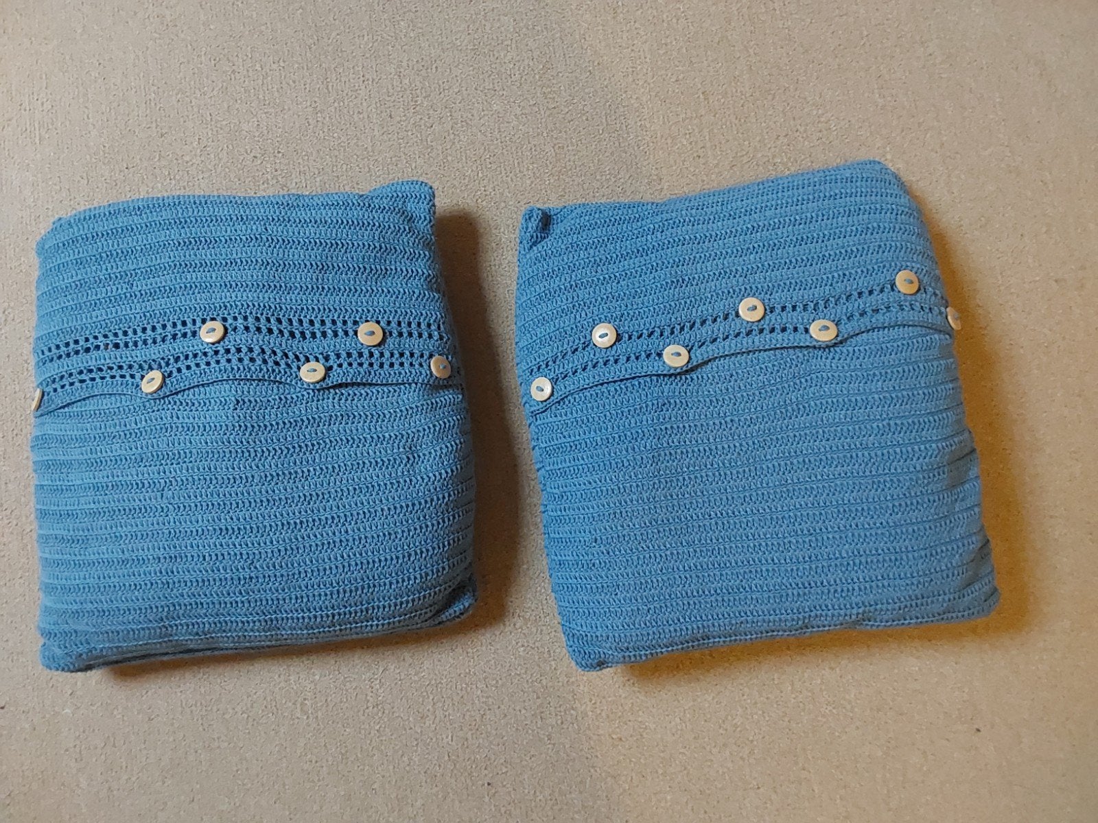 2 gehaakte kussens., Ophalen of Verzenden, Nieuw, Vierkant