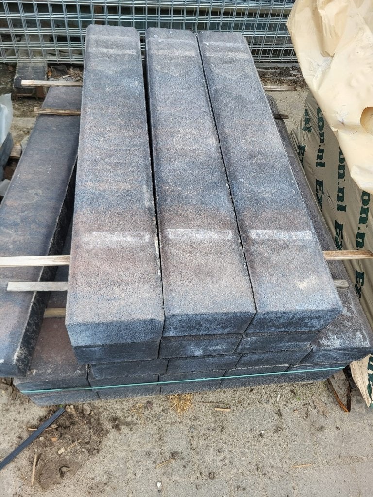 6st Zo goed als nieuwe betonbiels bruin/zwart 120x20x12cm, Ophalen, Biels, Zo goed als nieuw, Beton