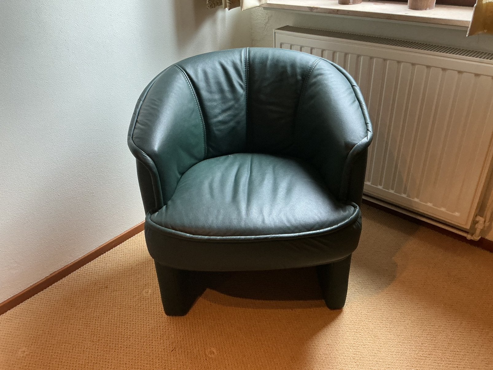 Klein groen leren stoeltje, Huis en Inrichting, Ophalen, Zo goed als nieuw, Minder dan 75 cm, 50 tot 75 cm
