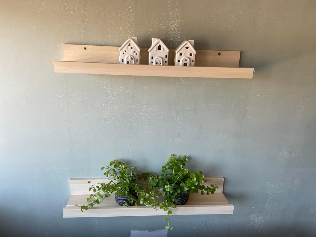 IKEA Mosslanda Schilderijplank 55 cm berkenpatroon, Huis en Inrichting, Woonaccessoires | Wandplanken en Boekenplanken, Ophalen