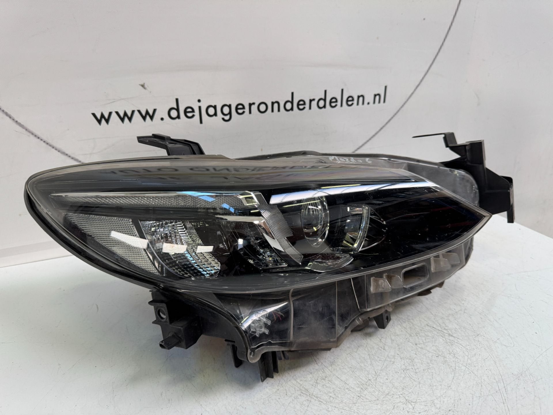 MAZDA 3 VOL LED KOPLAMP RECHTS, Auto-onderdelen, Verlichting, Gebruikt, Shinchi, Fuchu-Cho 3-1
730-8670  Hiroshima, Mazda Motor Corporation