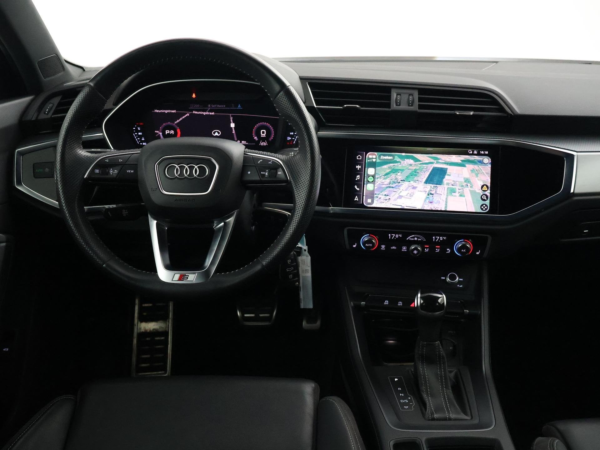 Audi Q3 35 TFSI S-LINE 150 PK AUT. + VIRTUAL | CARPLAY | STA, 4 cilinders, 150 pk, Bedrijf, 1470 kg