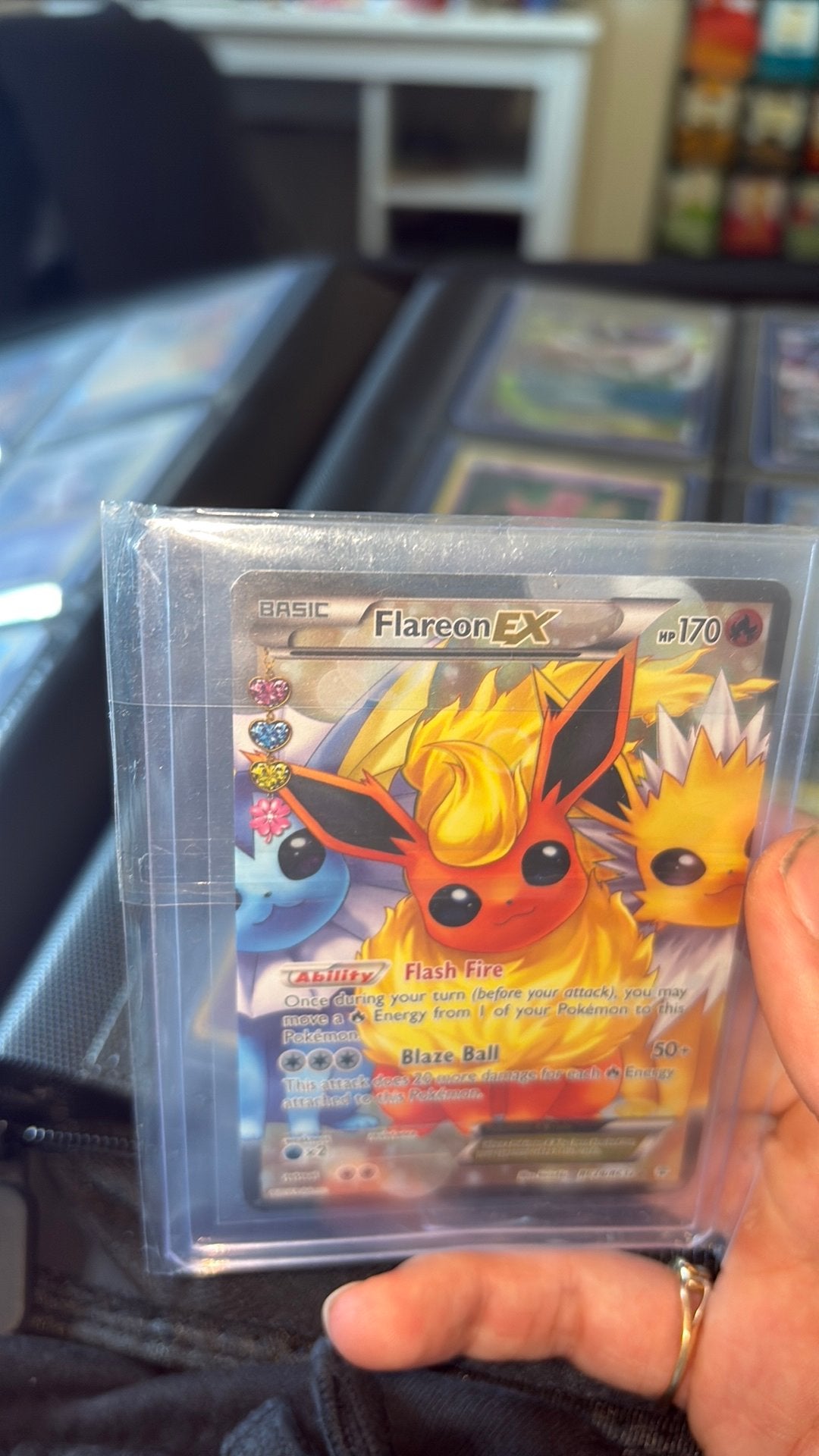 Flareon ex full art radiant collection, Ophalen of Verzenden, Zo goed als nieuw