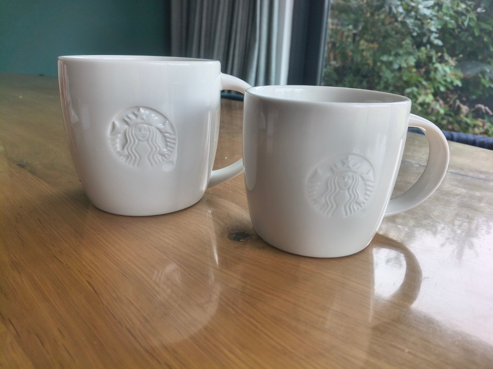 Starbucks mokken - wit store mug, Keramiek, Nieuw, Ophalen of Verzenden, Overige stijlen