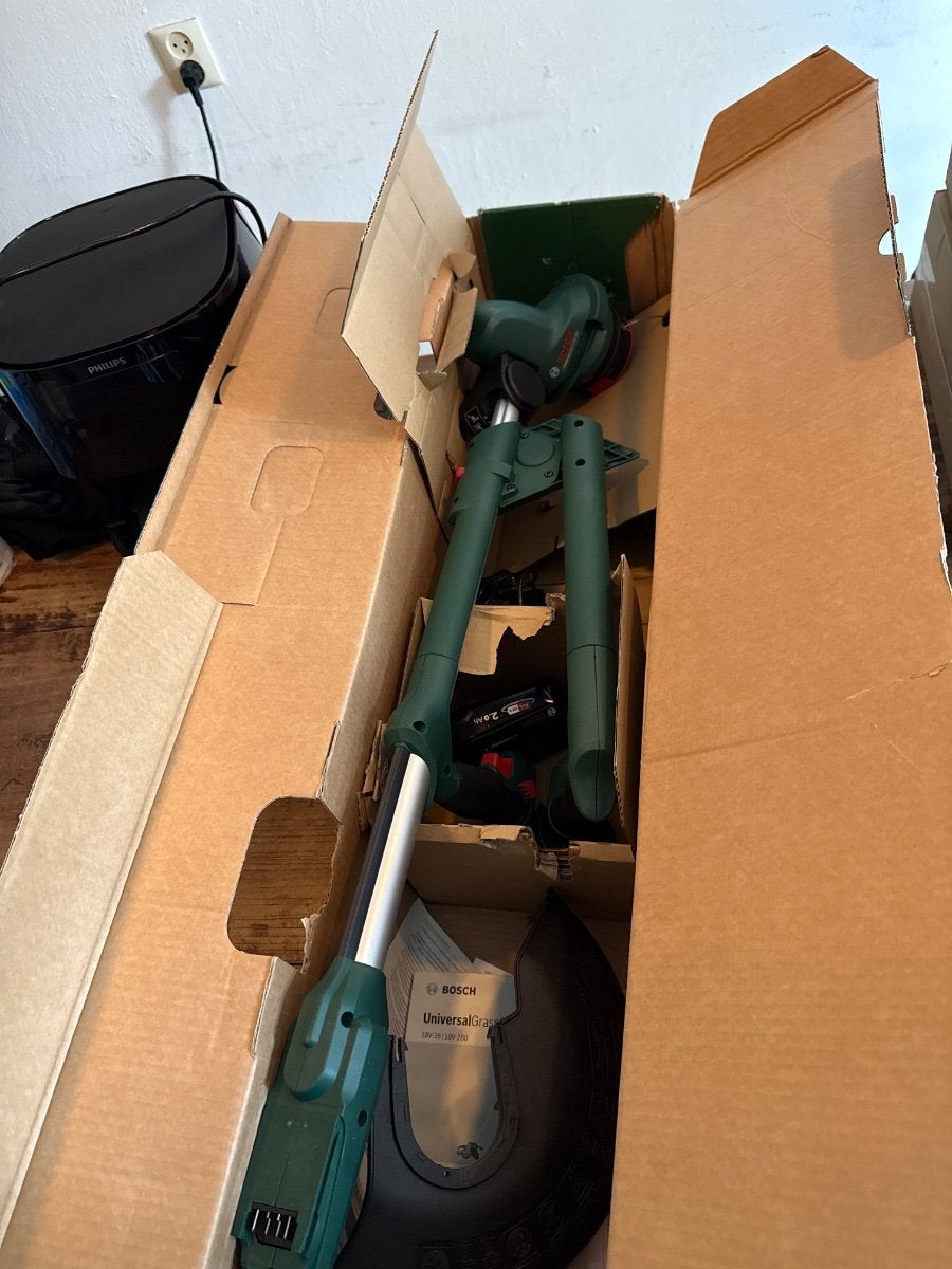 Bosch UniversalGrassCut 18-260 - Accutrimmer - Inclusief, Doe-het-zelf en Verbouw, Gereedschap | Machine-onderdelen en Toebehoren