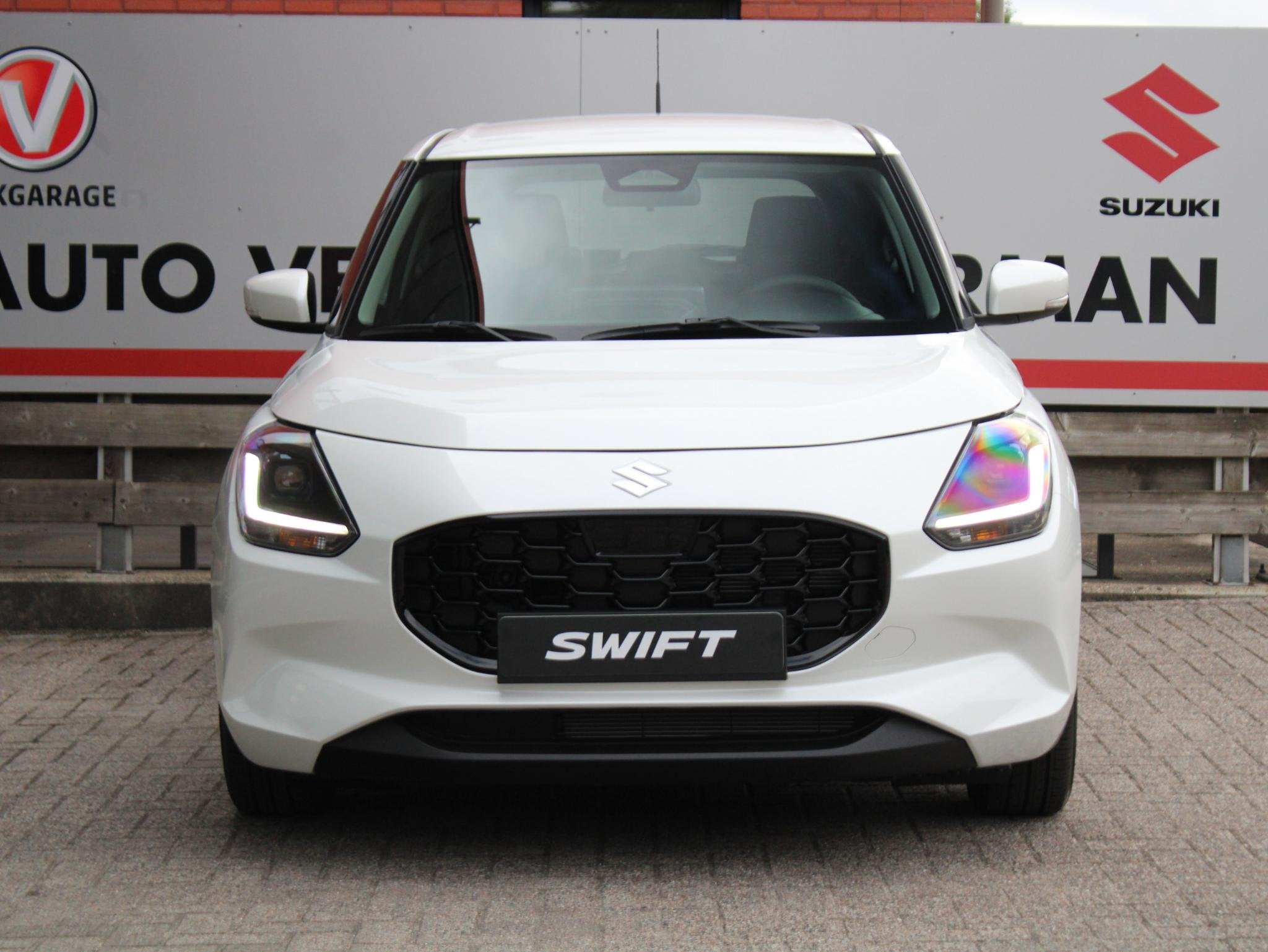 Suzuki Swift 1.2 Style Smart Hybrid incl. 2000 euro korting,, Auto's, 12 maanden, Stof, Euro 6, 82 pk