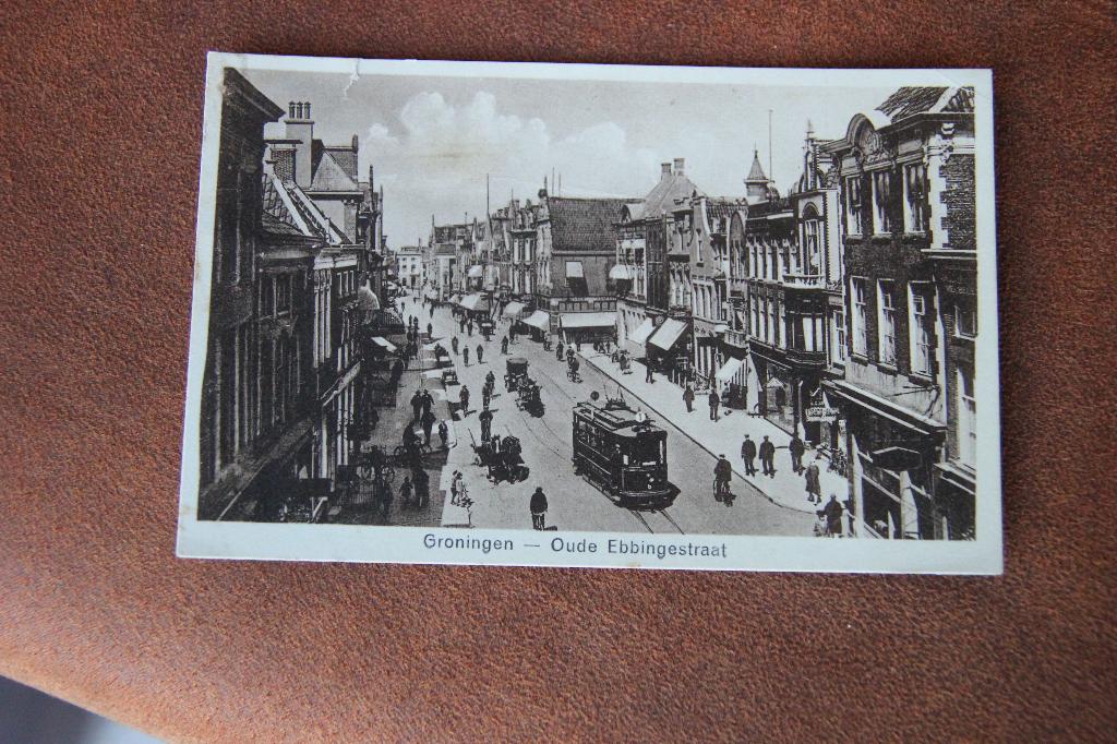Oude Ebbingestraat Groningen met tram, Ophalen of Verzenden, 1920 tot 1940, Ongelopen, Groningen