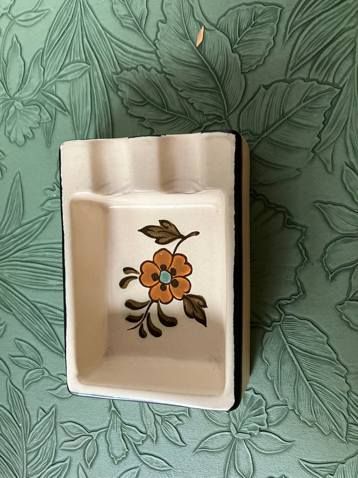 Vintage Flora Holland Gouda Plaat asbak met bloemmotief, Antiek en Kunst, Antiek | Keramiek en Aardewerk, Ophalen of Verzenden