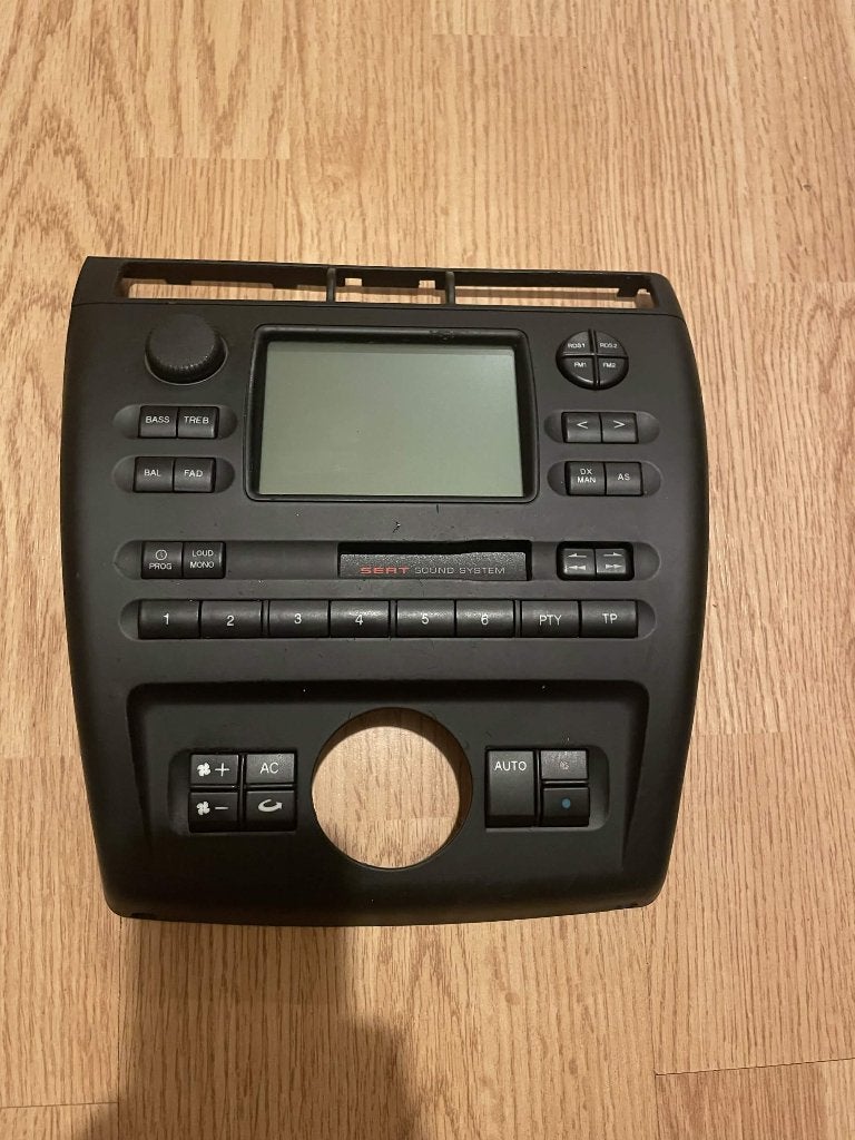 Seat Ibiza Radio CD Speler met Airco Bediening, Auto diversen, Ophalen, Nieuw