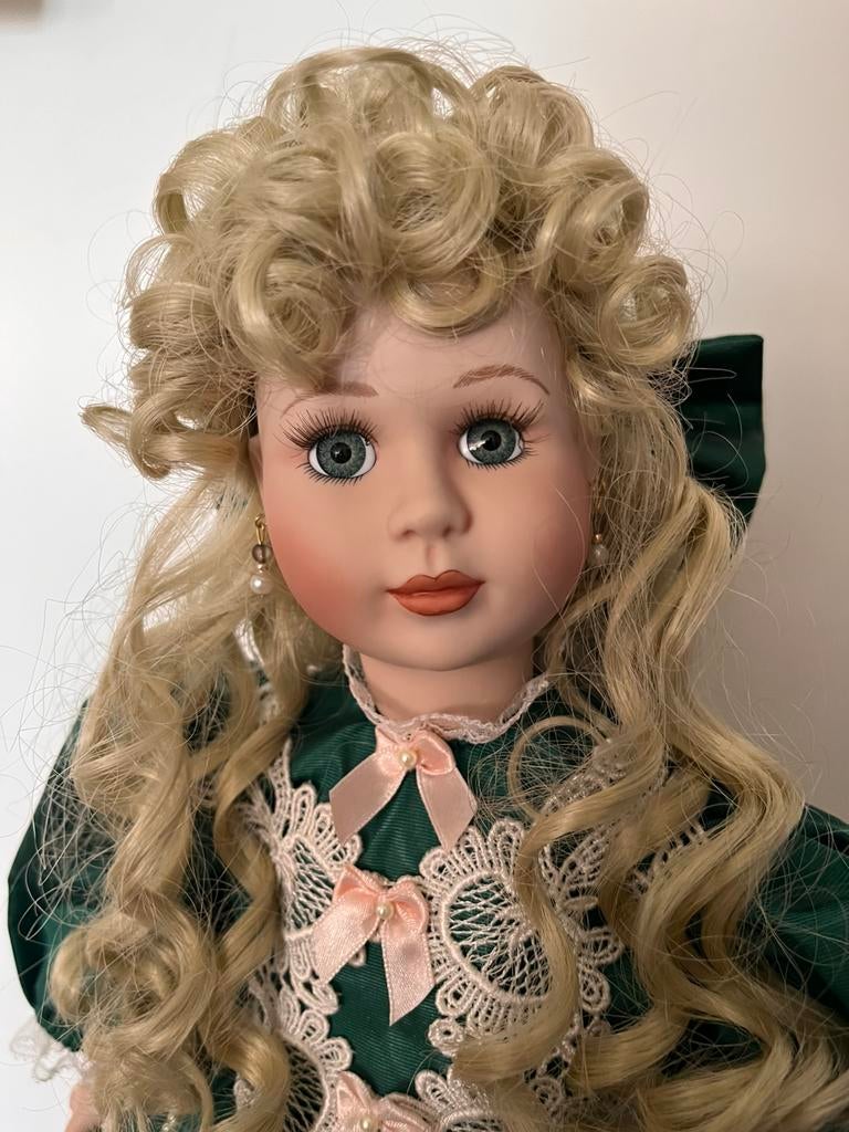 Franklin Mint porseleinen pop voor verzamelaar, Verzamelen, Poppen, Ophalen of Verzenden, Nieuw, Pop