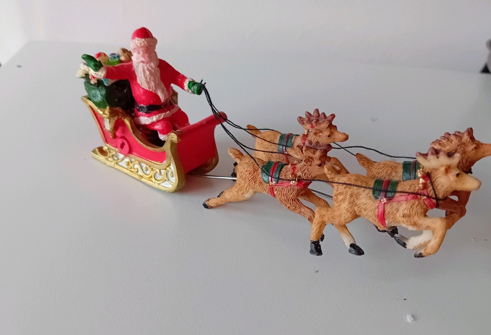 Lemax santa met rendieren, Lemax figuur Kerstdorp, Ophalen of Verzenden