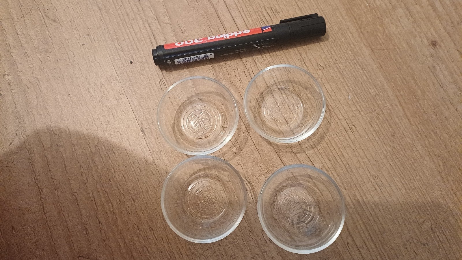 4 kleine Duralex sausschaaltjes, Ophalen, Staal