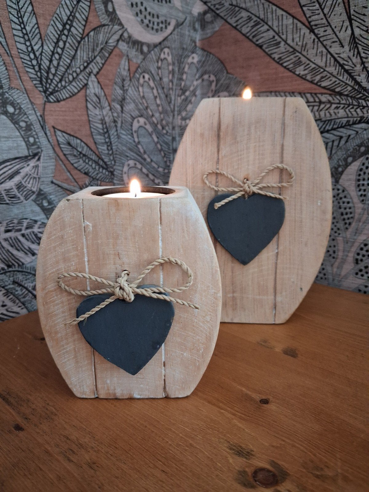 Set van 2 houten kandelaars met hartdecoratie, Ophalen of Verzenden, Zo goed als nieuw, Hout