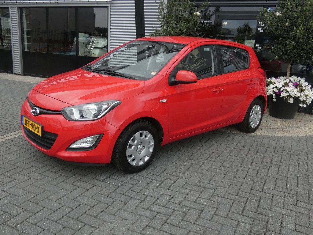 Hyundai I20 1.2i i-Catcher, Auto's, Euro 5, 4 cilinders, Bedrijf, Grijs