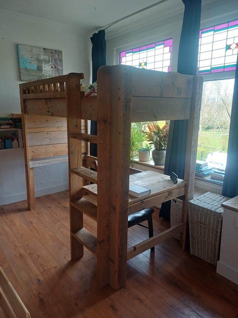 Stoere Hoogslaper met bureau, Huis en Inrichting, Slaapkamer | Stapelbedden en Hoogslapers, Ophalen, Hoogslaper, Eenpersoons, 160 tot 180 cm