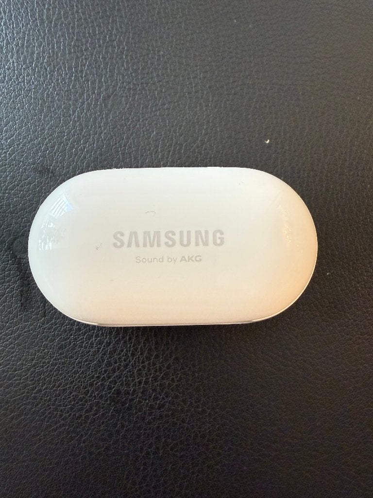 Original Samsung Galaxy Buds+ SM-R175 White charging case, Gebruikt, Ophalen of Verzenden, In oorschelp (earbud), Wit