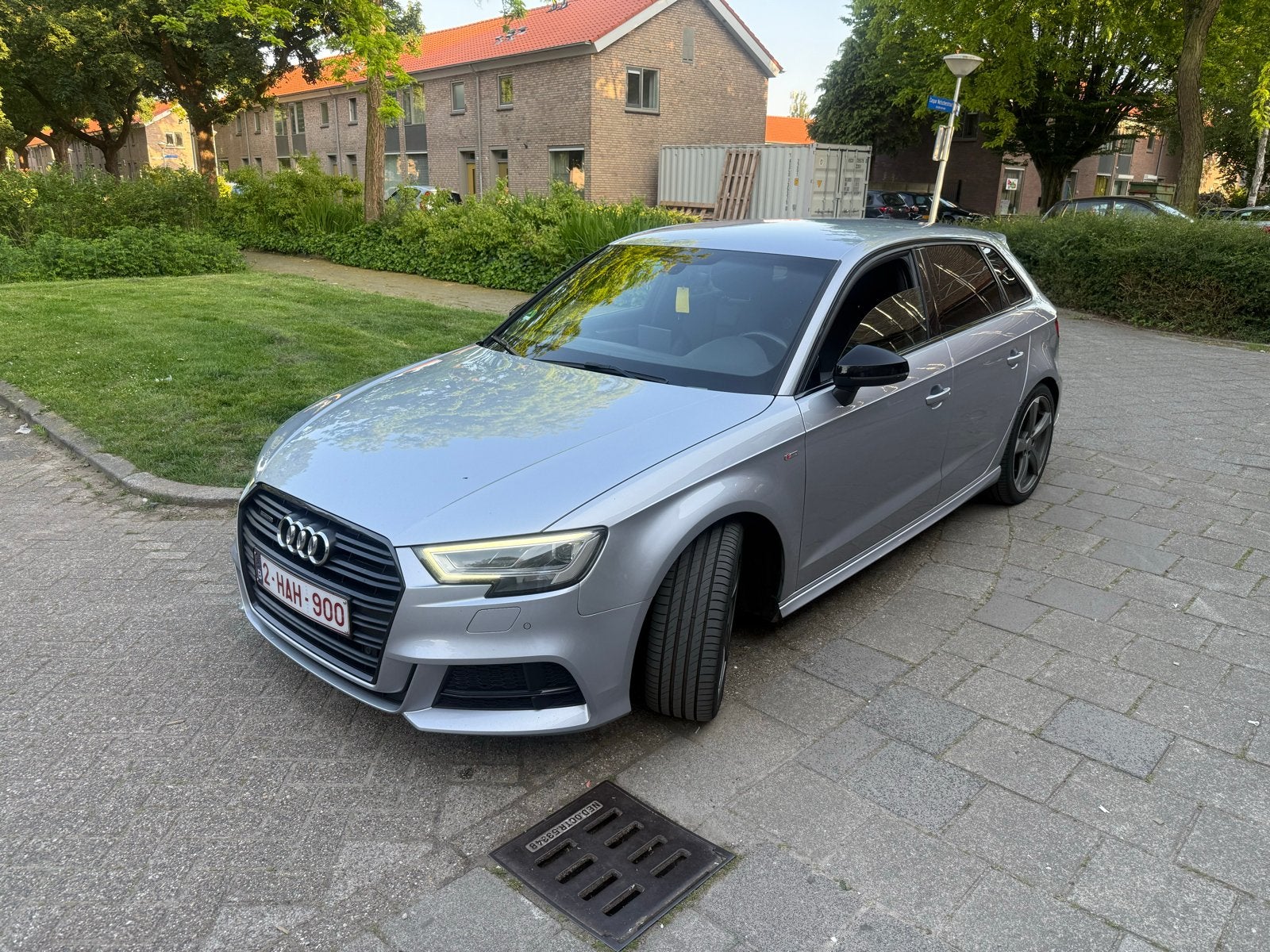 Te koop audi a3 2.0TDI Quattro Black edition 3x s-line, Automaat, Diesel, Zilver of Grijs, 2000 cc