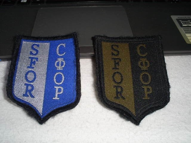 embleem sfor met klit achterzijde verschillende ned, Ophalen of Verzenden, Landmacht, Nederland, Embleem of Badge