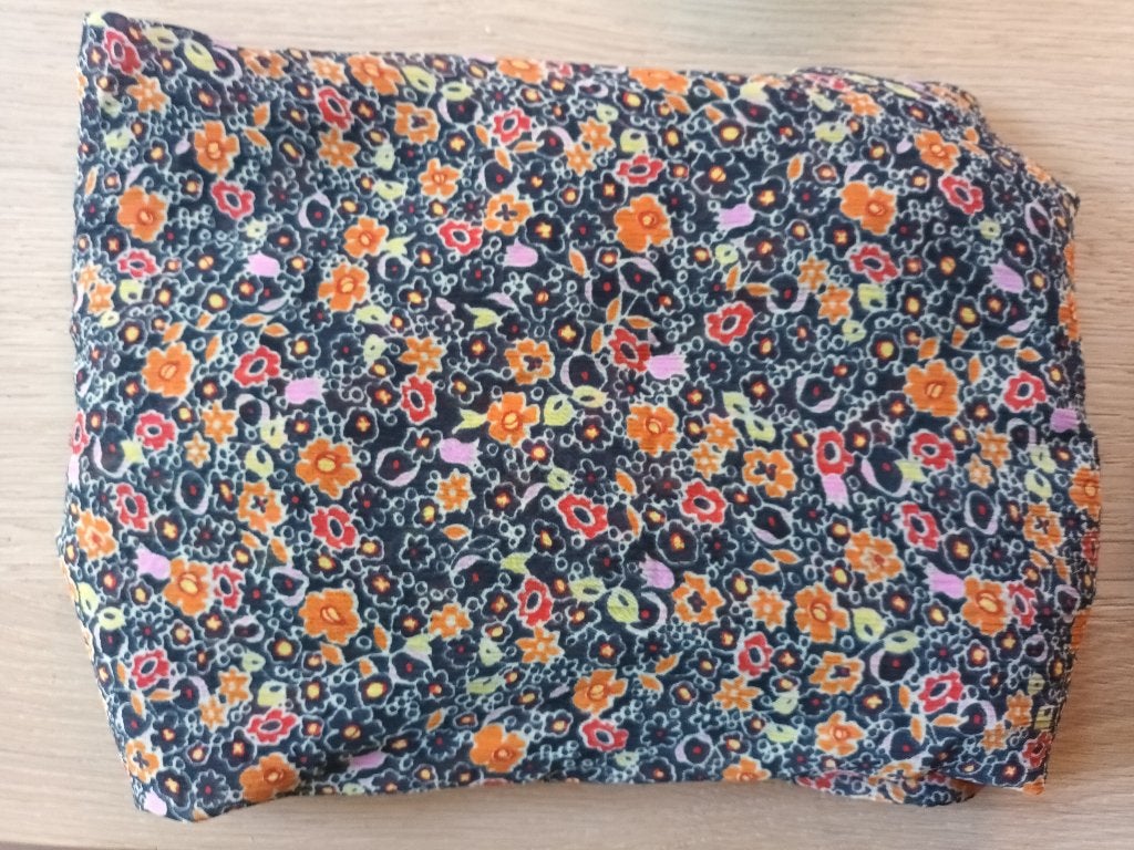 Lap stof ong 150 x 165 cm patroon bloemetjes bloemen bloem, Ophalen of Verzenden, Nieuw, 30 tot 200 cm, 120 cm of meer