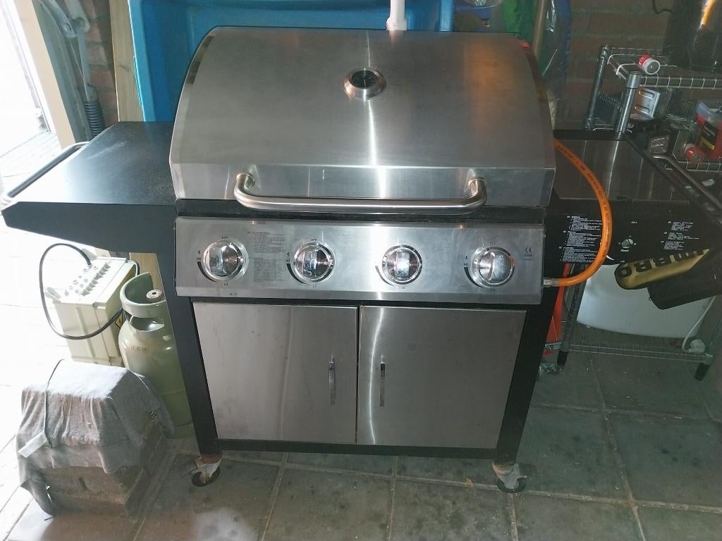 Gas barbecue, Ophalen, Gebruikt, Onbekend