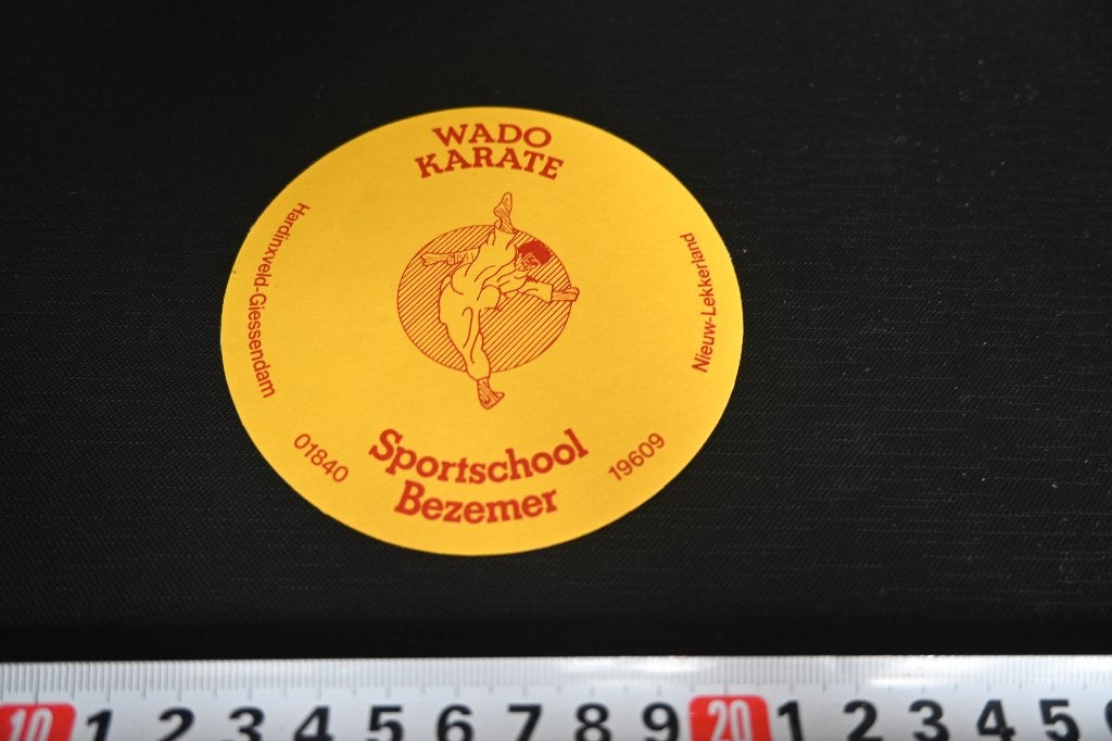 sticker WADO Karate Sportschool Bezemet Hardinxveld-Giessen, Ophalen, Zo goed als nieuw