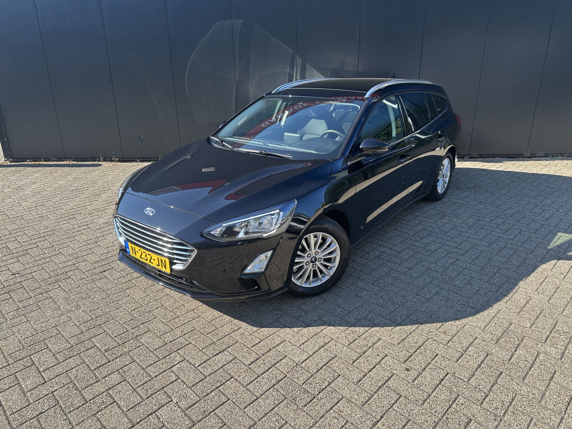 Ford FOCUS Wagon 1.0 EcoBoost Titanium X Business | Pano | T, Auto's, 12 maanden, Stof, Gebruikt, Zwart