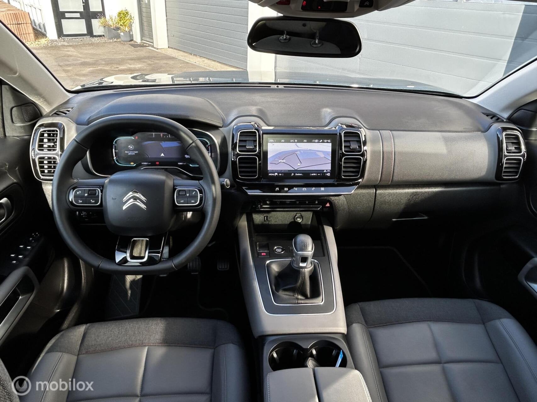 Citroen C5 Aircross 1.2 PureTech Business Plus Pano CarPlay, Voorwielaandrijving, Gebruikt, Euro 6, C5 Aircross