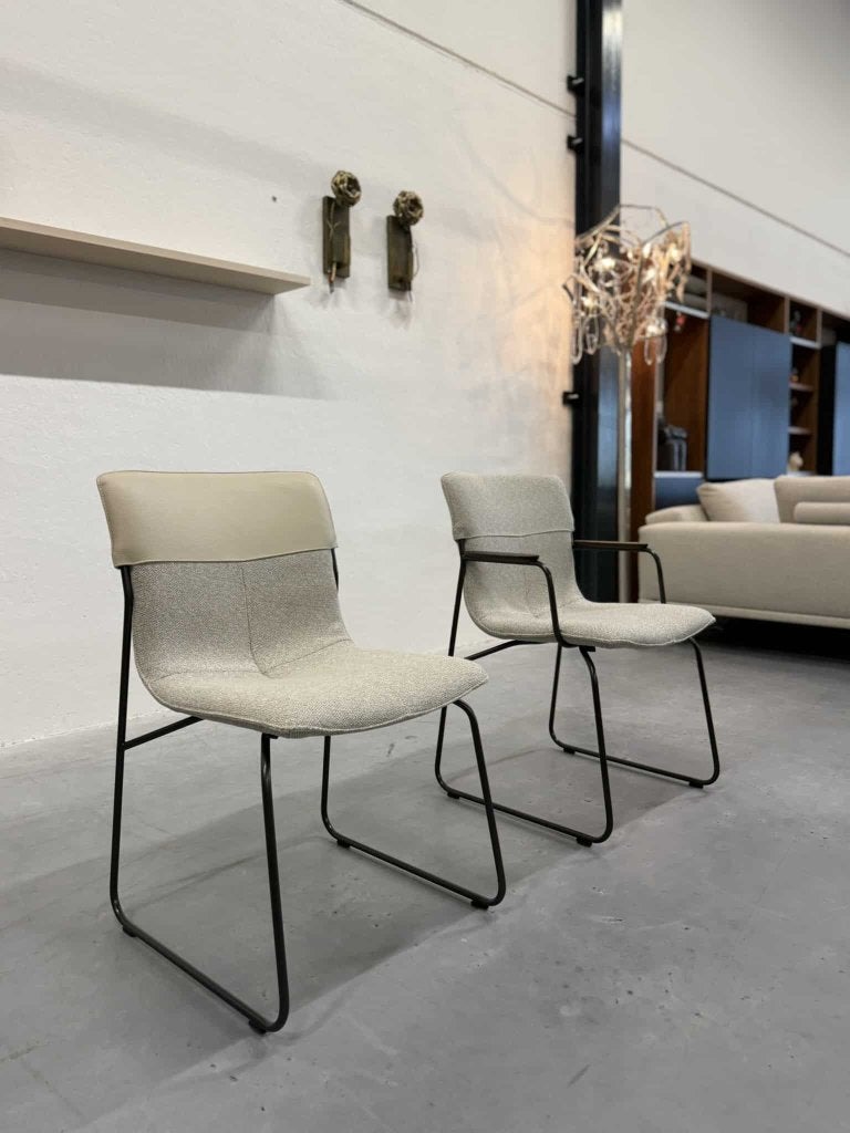 2 Nieuw Leolux Ditte eetkamerstoelen Stof Design stoel, Huis en Inrichting, Leolux, Twee, Overige kleuren, Info@leolux.nl