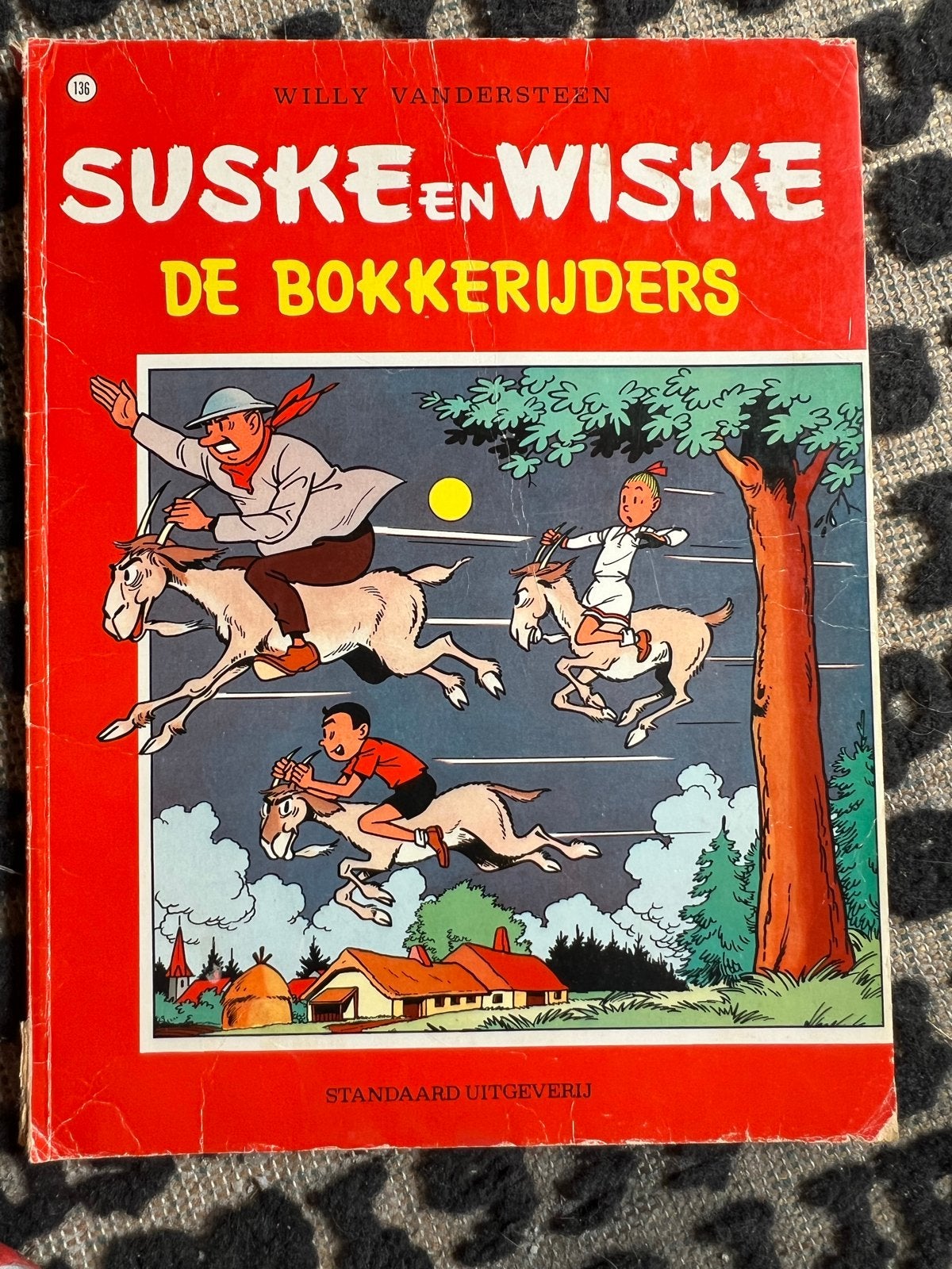 Suske en Wiske - De Bokkerijders (Rode Reeks), Eén stripboek, Ophalen of Verzenden, Gelezen