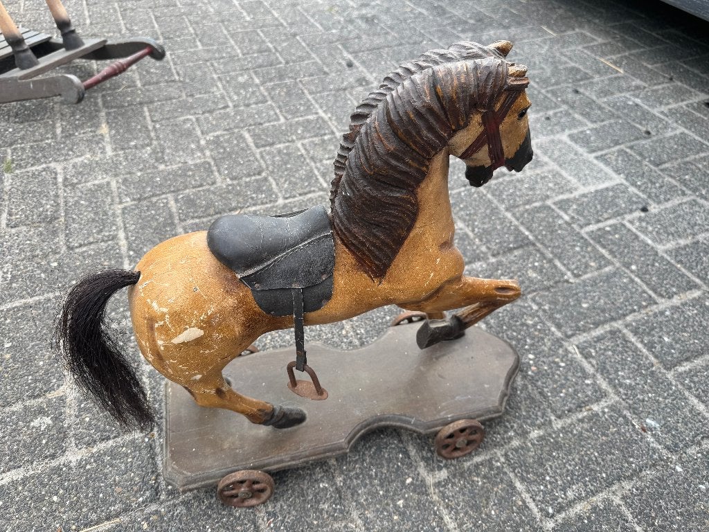 antiek paard op board, Ophalen of Verzenden