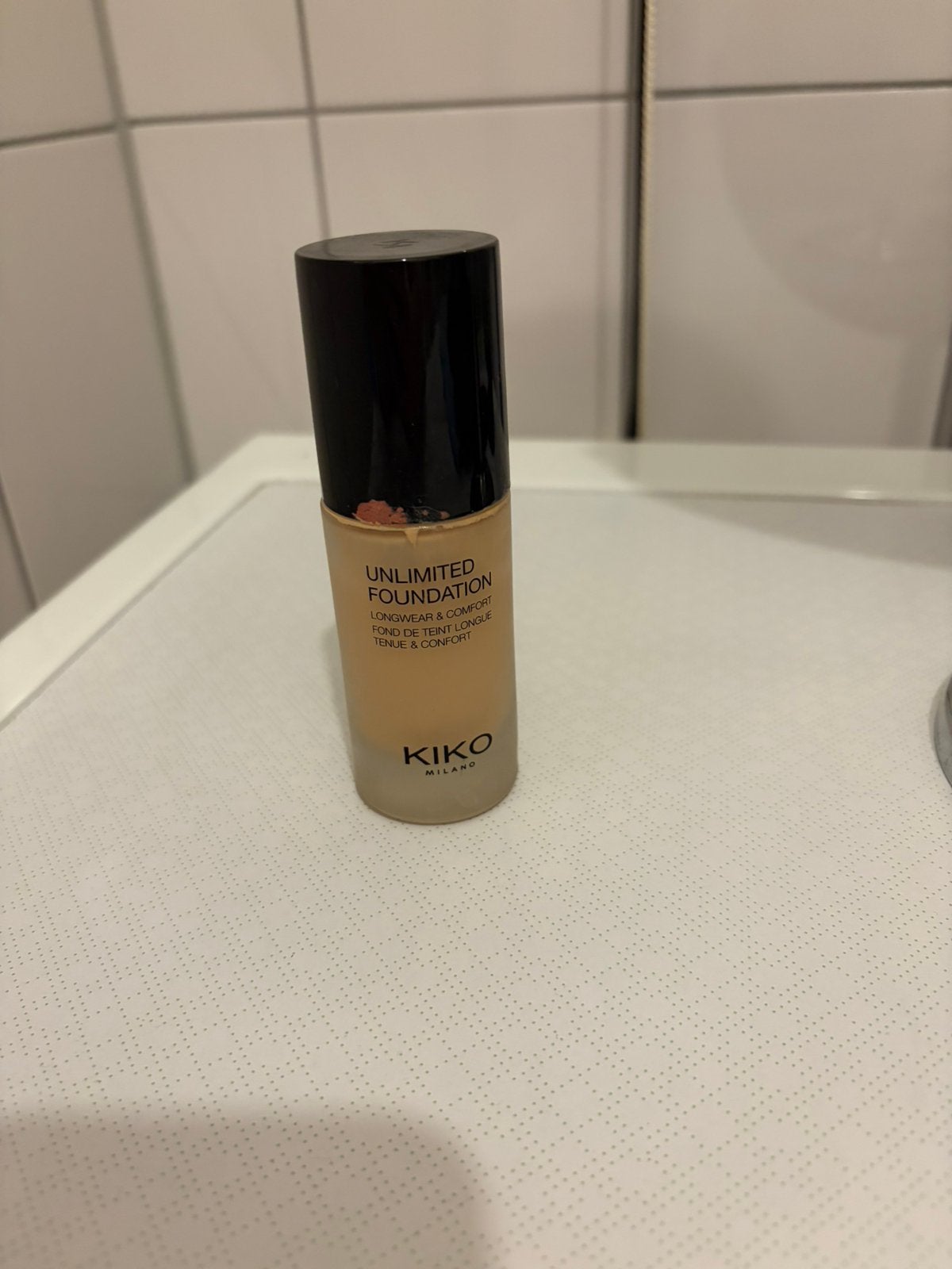 Foundation kiko, Ophalen, Zo goed als nieuw, Beige, Gehele gezicht