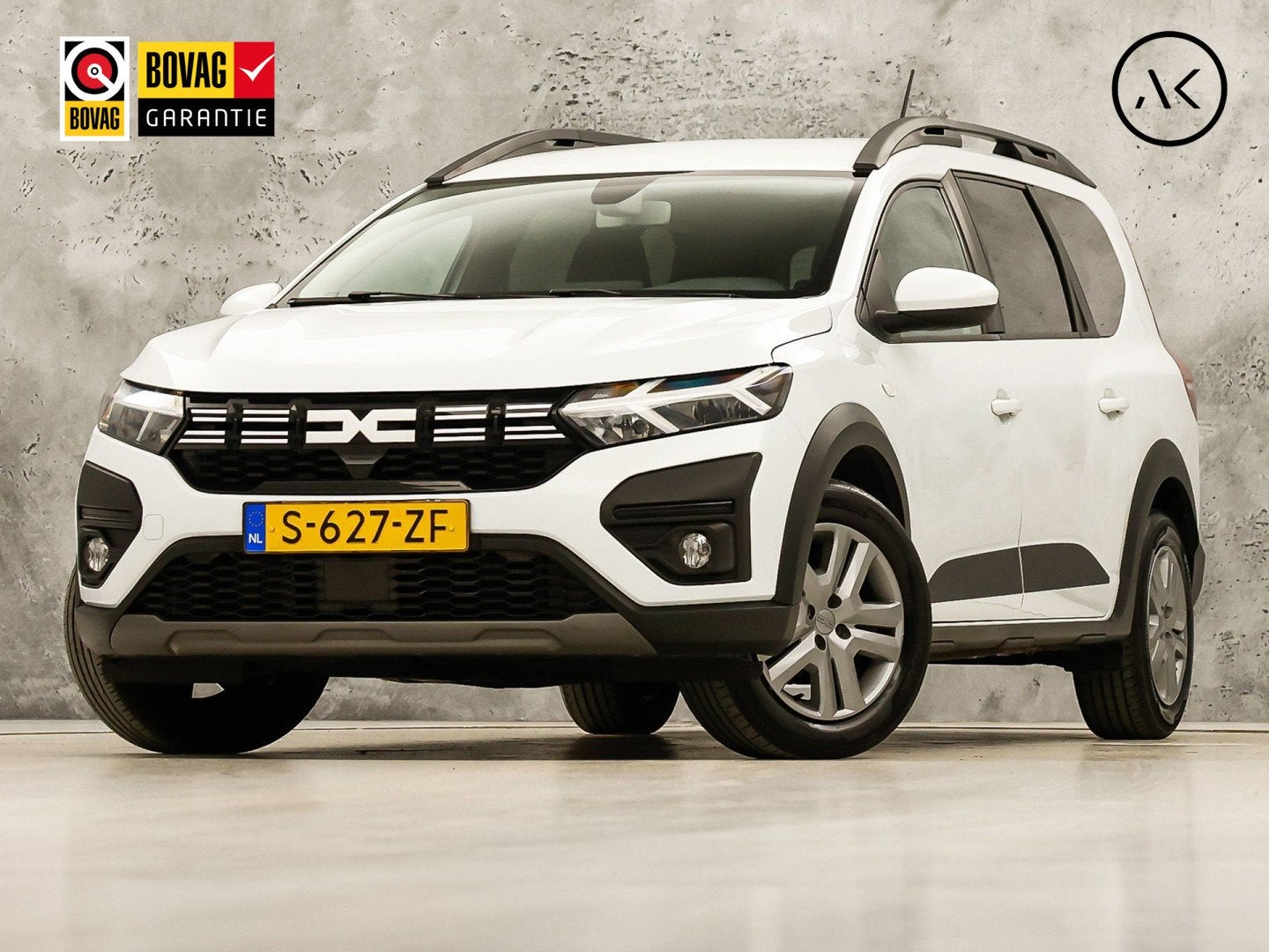Dacia Jogger 1.0 TCe 100 ECO-G Sport 7 Persoons (APPLE CARPL, Auto's, Voorwielaandrijving, Gebruikt, Wit, Origineel Nederlands
