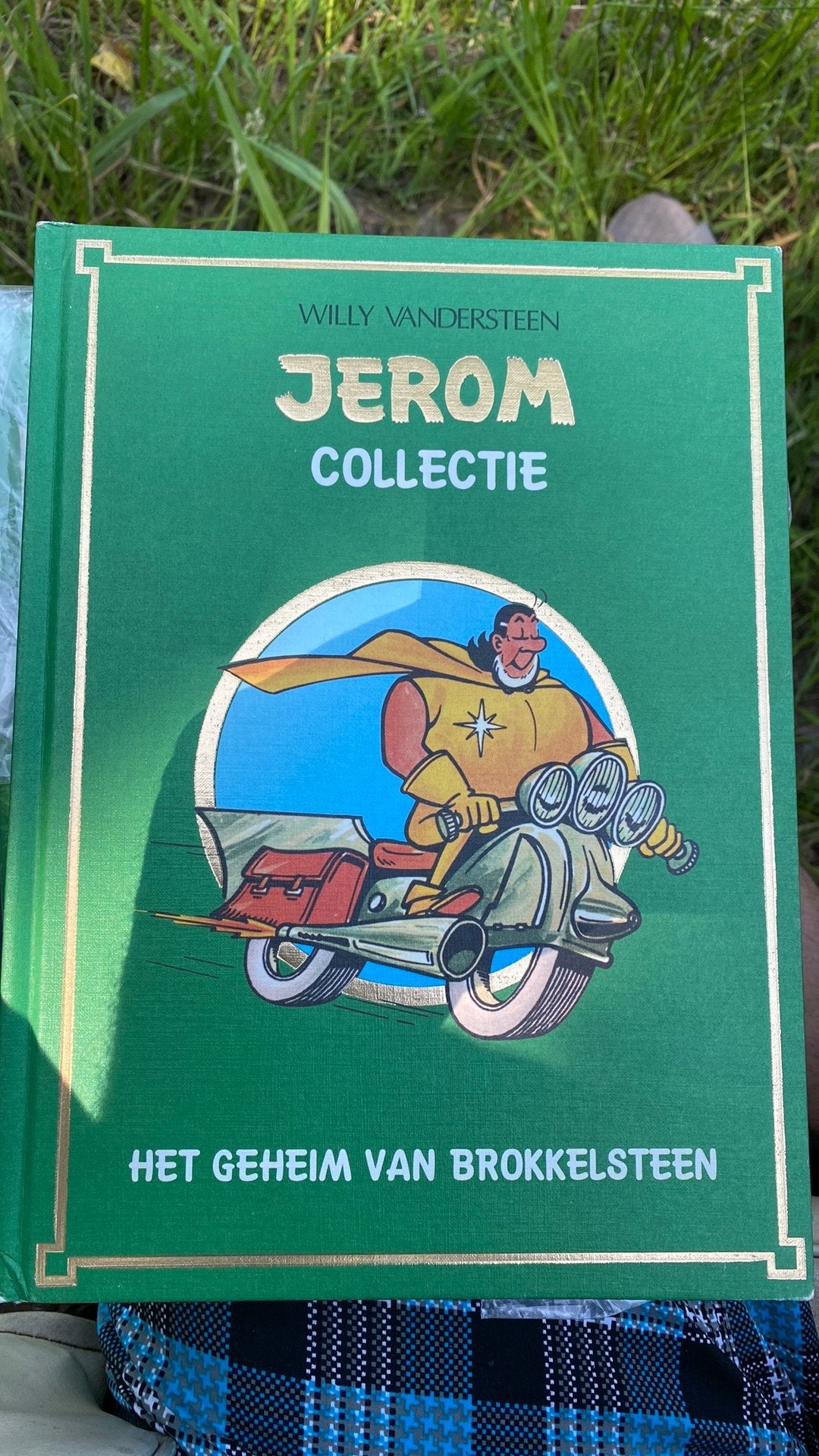 Jerom Collectie - het geheim van brokkelsteen, Eén stripboek, Ophalen of Verzenden, Zo goed als nieuw