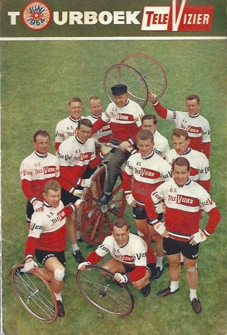 Tourboek Televizier(juni 1964), Verzenden, Zo goed als nieuw, Watersport en Hengelsport