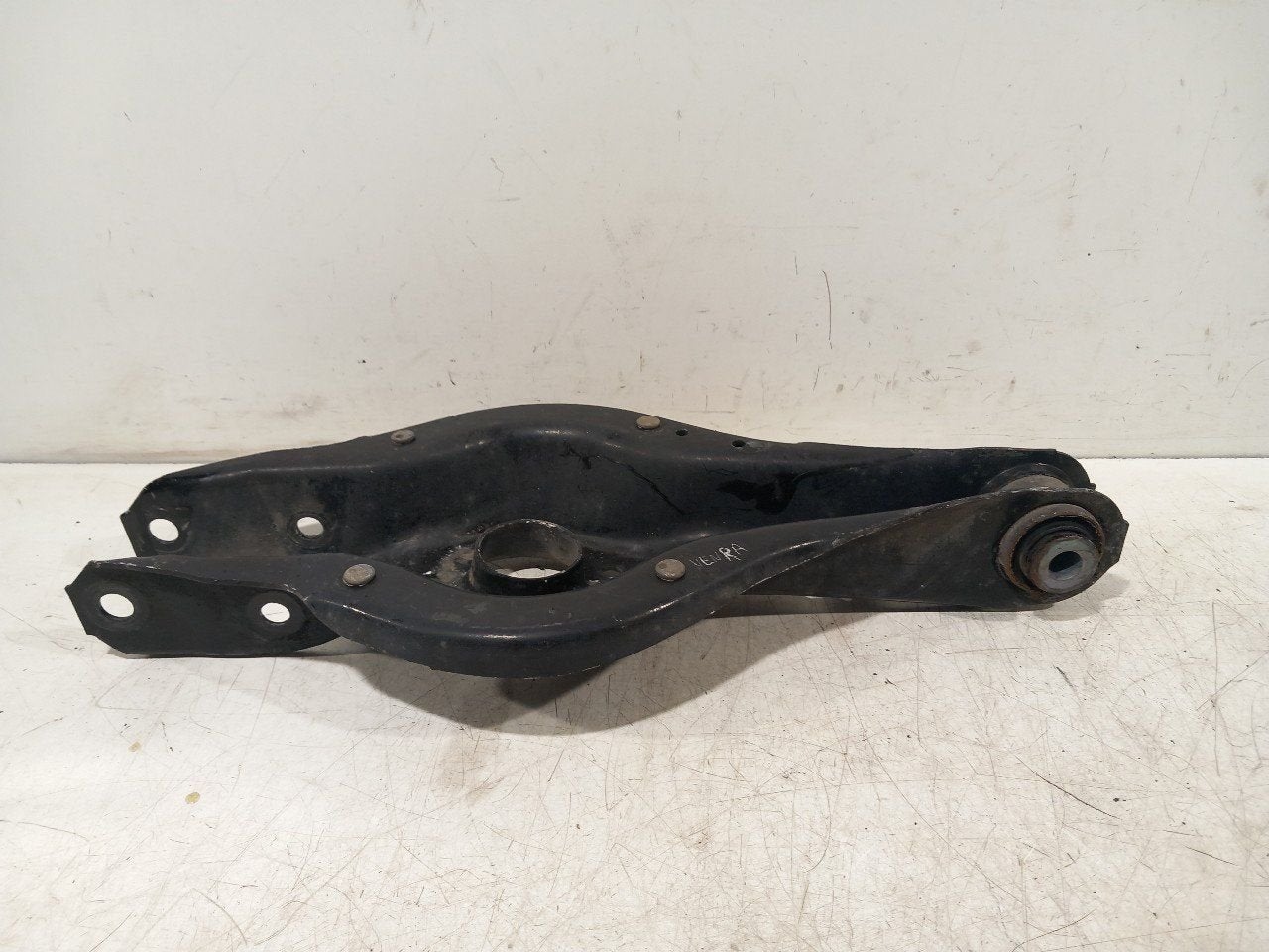 Draagarm rechts achter BMW 4 serie, Onderdelen@venauto.nl, Van der Ven Autorecycling B.V., Gebruikt, Ettenseweg 76, 4706 PB Roosendaal, The Netherlands