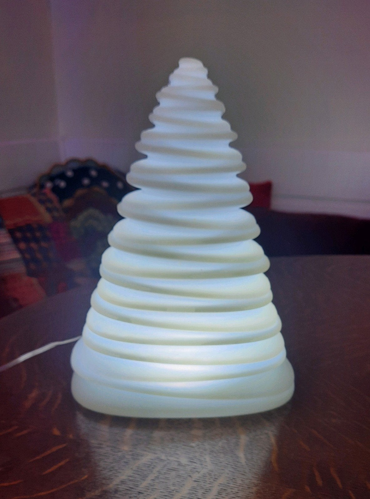 Vondom led kerstboompje ice wit 25 cm hoog,lees beschrijving, Wit, Ophalen of Verzenden, Zo goed als nieuw, Kunststof