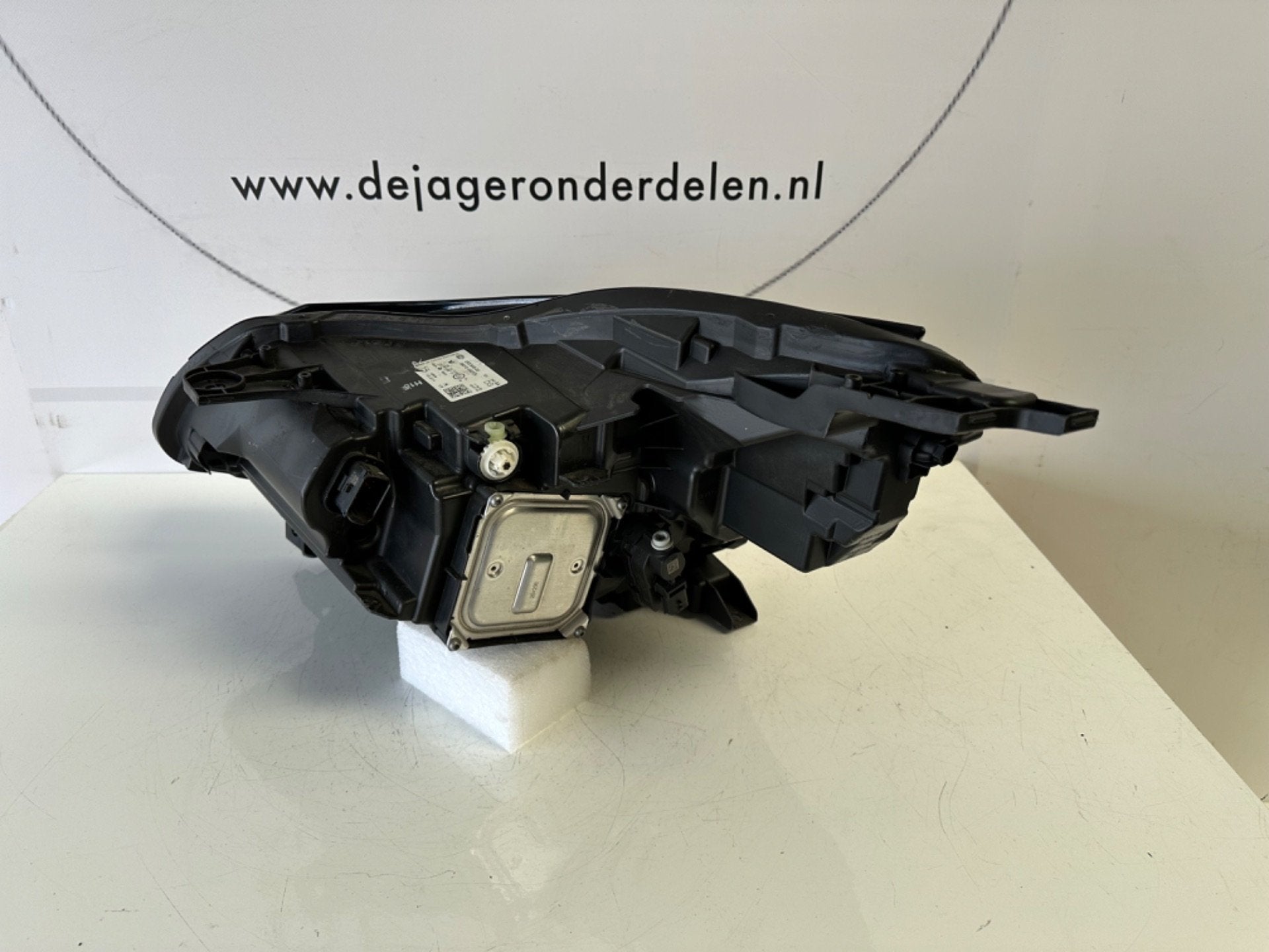 RENAULT CAPTUR II KOPLAMP LED PURE VISION 260104525R RECHTS, Renault Group, Gebruikt, Contact.group@renault.com, Renault