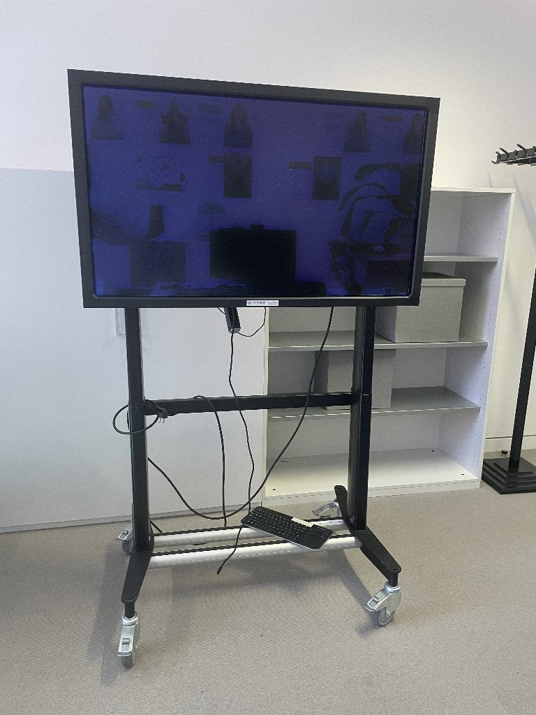 Presentstie TV scherm: Mapgear Touchtable 463 TM, Computers en Software, Desktop Pc's, Ophalen, Gebruikt