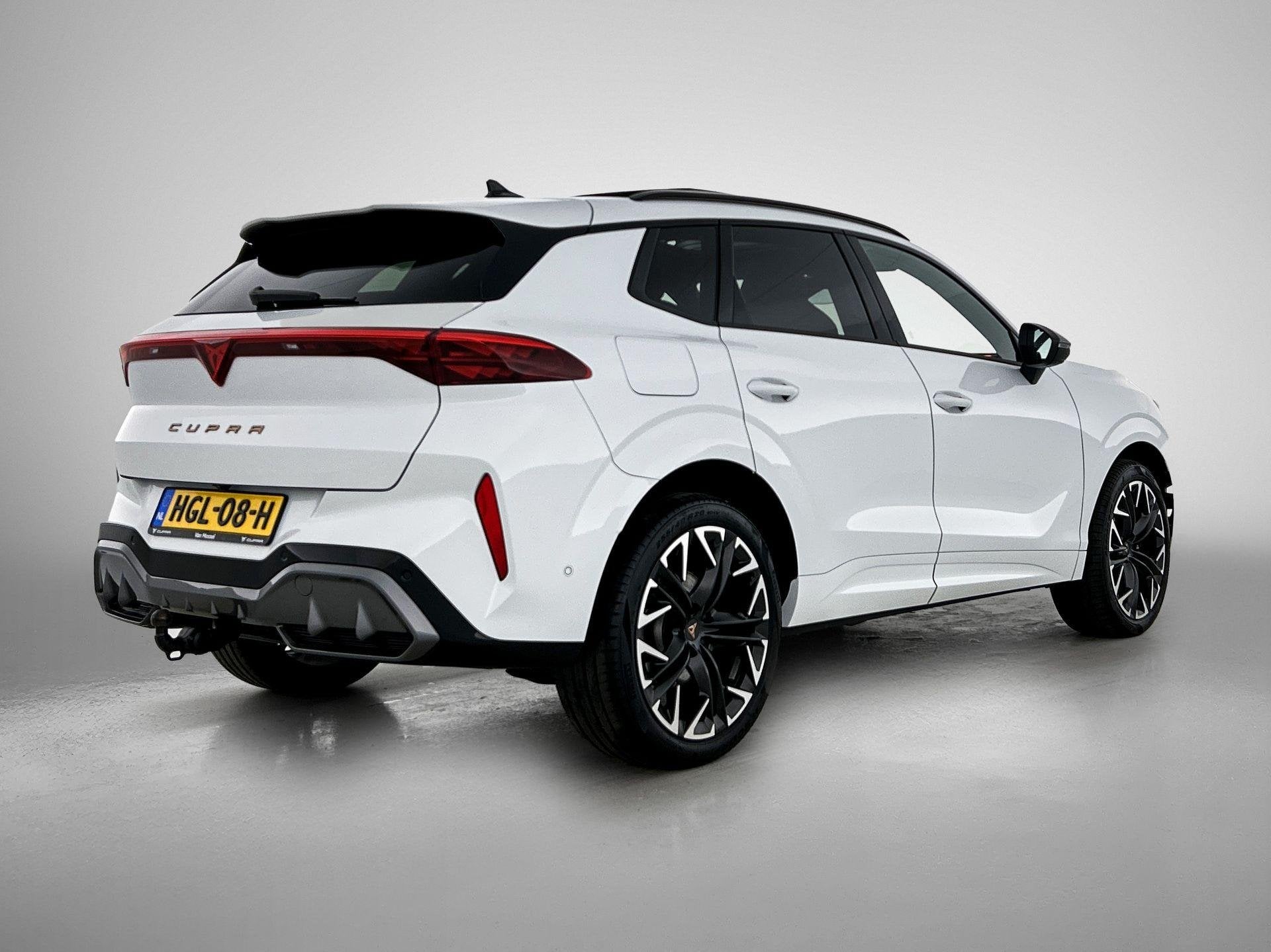CUPRA Terramar 1.5 TSI e-Hybrid VZ Performance | TREKHAAK |, Auto's, 12 maanden, 4 cilinders, 150 min, Alcantara