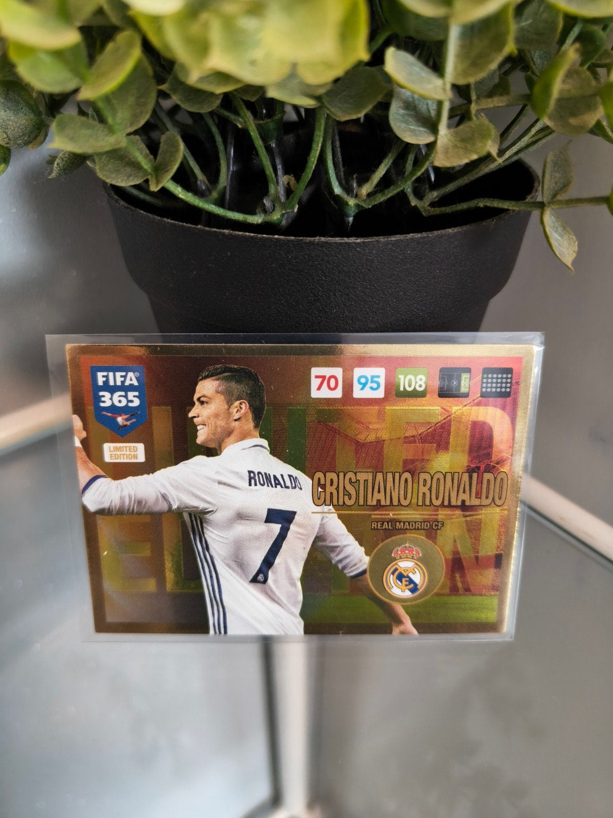 Cristiano Ronaldo limited edition Real Madrid, Ophalen of Verzenden, Zo goed als nieuw, Plaatje