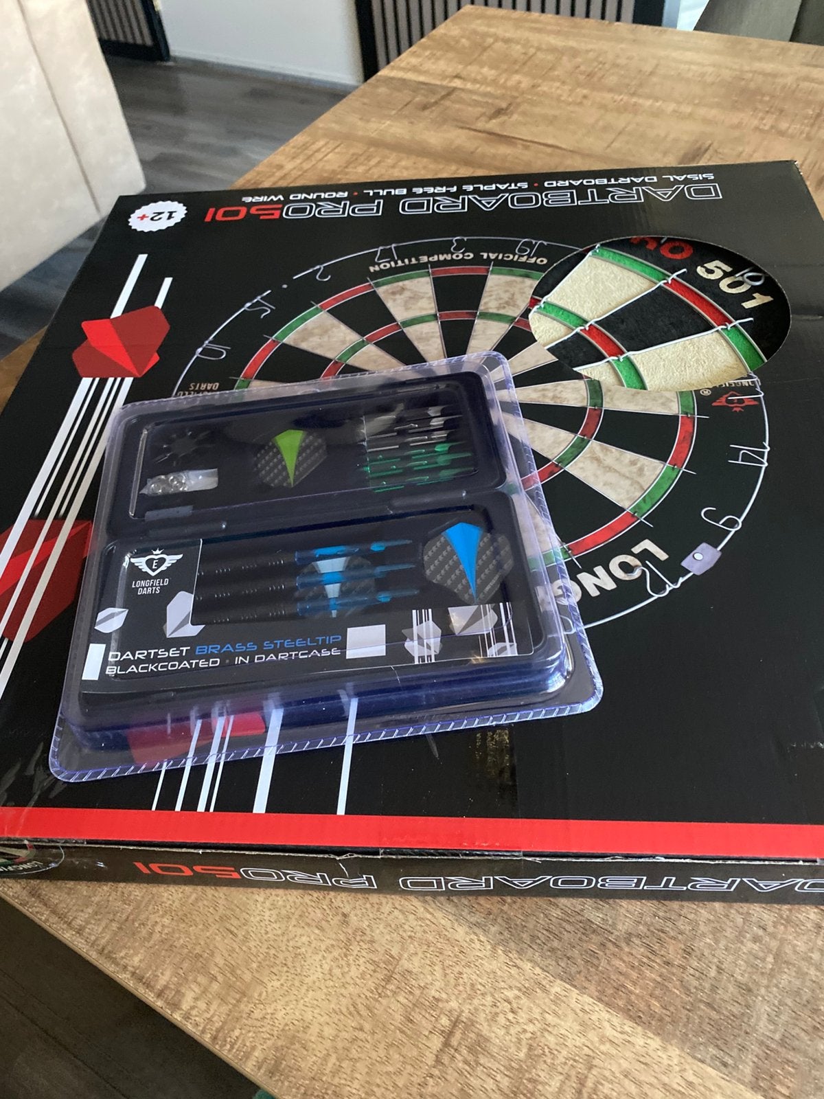 Darten helle set, Ophalen, Nieuw, Dartbord met pijlen