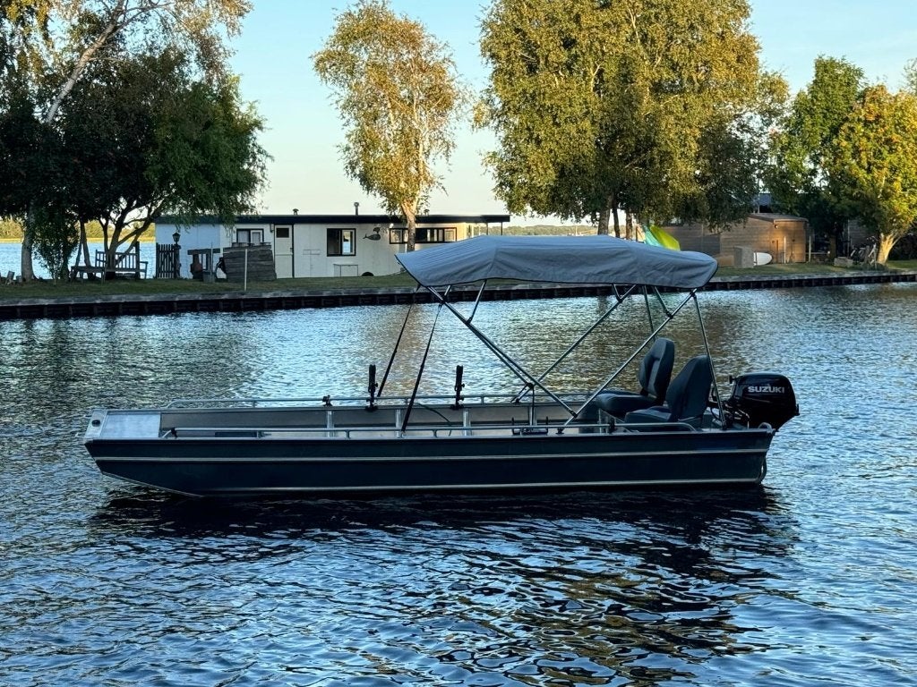 Qwest F500 met Suzuki 20pk elektr. start set van 2024, Ophalen, Zo goed als nieuw, 2 m, 30 cm