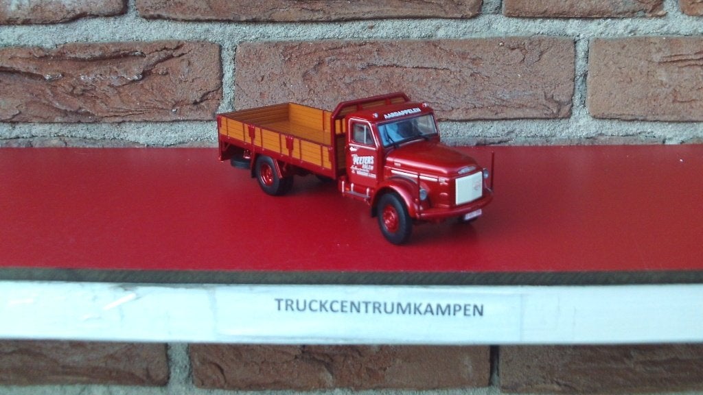 Tekno  Volvo  495  met  open  laadbak  van  J.  Peeters., Hobby en Vrije tijd, Modelauto's | 1:50, Ophalen of Verzenden, Nieuw